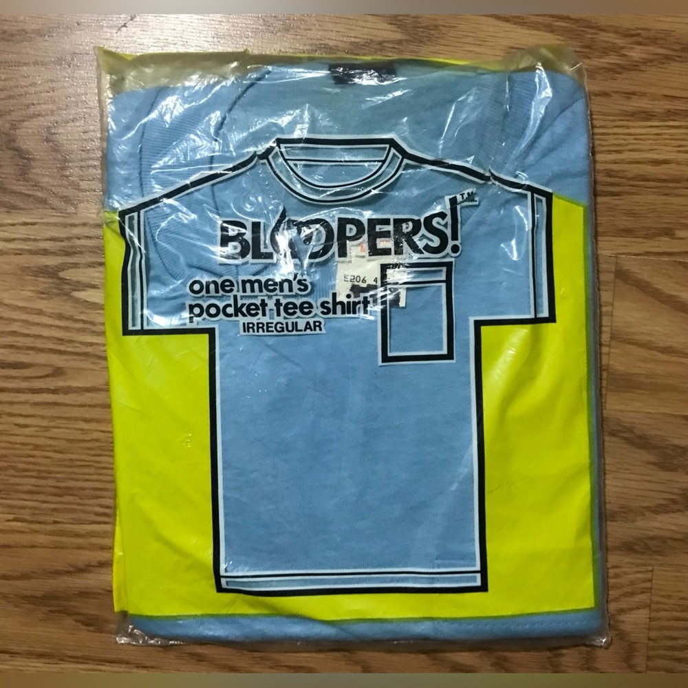 Rare Vintage Bloopers Irregular Pocket T-Shirt Blue L One Size Made in USA NEW